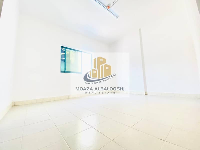 Ready To move// Hot offer// Cheap Price// Limited Time offer// Prime Location// Near To Safari Mall Ready To move// Hot offer// Cheap Price// Limited Time offer// Prime Location// Near To Safari Mall