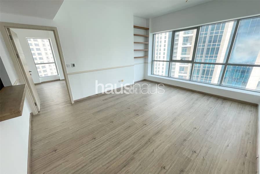 Upgraded | Chiller Free | Marina and Sea View Upgraded | Chiller Free | Marina and Sea View