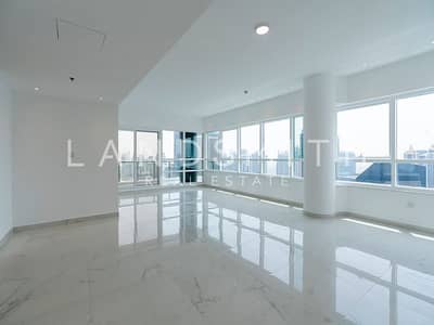 3 Bedroom Flat for Sale in Dubai Marina, Dubai - VACANT - Fully Renovated  3BR - Stunning Marina View