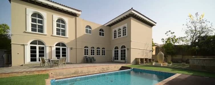 7 Bedroom Villa for Sale in The Villa, Dubai - Luxury  Big plot  Villa \ Fully Renovated / Modern Furniture