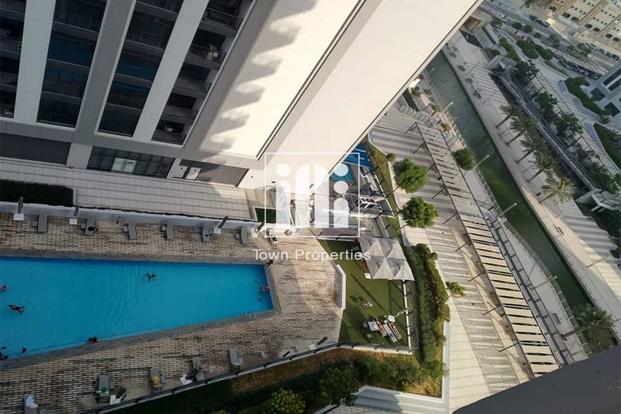 🏡 Partial Sea View | 2BR + Balcony Apartment | Prime Location