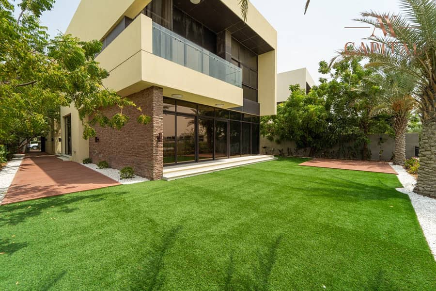 New Landscape | Upgraded | Golf And Lake View New Landscape | Upgraded | Golf And Lake View
