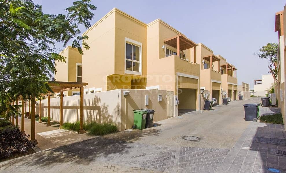 Upgraded Villa | Spacious | Vacant | Call Now Upgraded Villa | Spacious | Vacant | Call Now