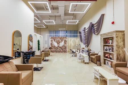 Shop for Sale in Business Bay, Dubai - Fitted Shop | Vacant | For Ladies Salon