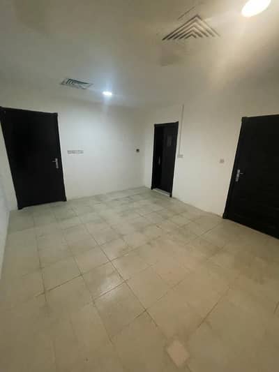 Studio for Rent in Khalifa City, Abu Dhabi - For Rent, Wonderful Studio With good Kitchen And Good Bathroom from Owner, No Agency Fees