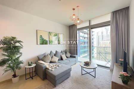 شقة 1 غرفة نوم للايجار في دبي مارينا، دبي - LIVING ROOM