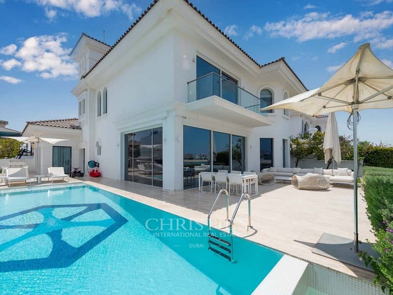 Luxuriously Upgraded Beachfront Villa on the Palm Luxuriously Upgraded Beachfront Villa on the Palm