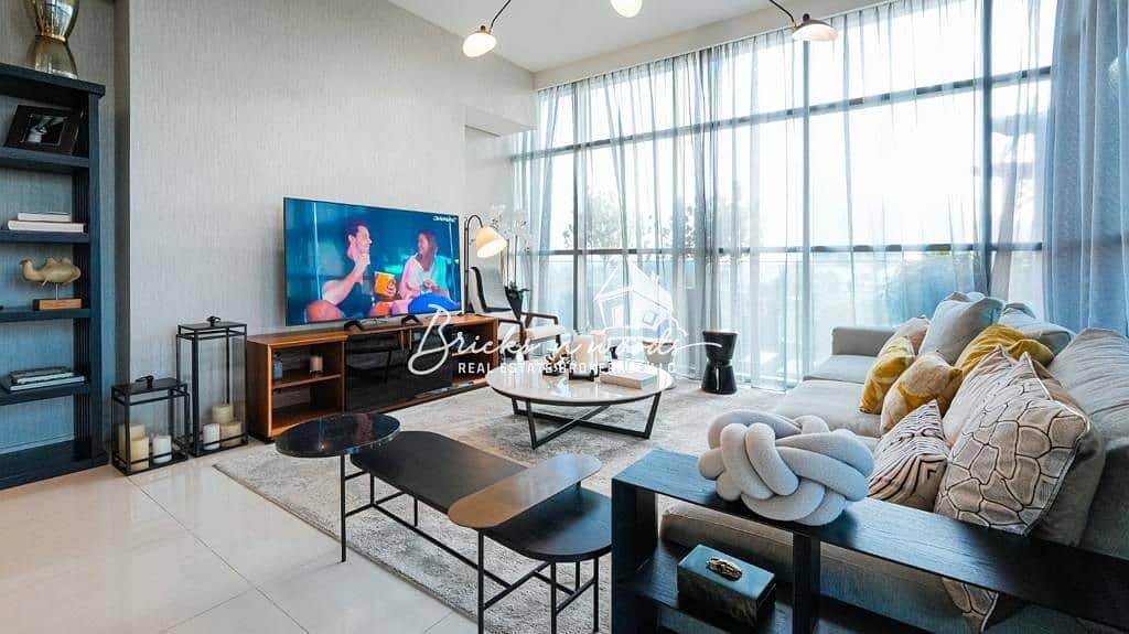 Vacant, Golf View Spacious, Bright No Commission Vacant, Golf View Spacious, Bright No Commission