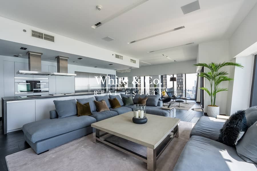 Fully Upgraded|Sea View|Penthouse Style Fully Upgraded|Sea View|Penthouse Style