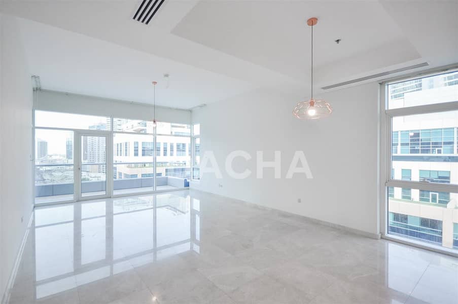 Stunning Burj Khalifa View / Extremely Spacious Stunning Burj Khalifa View / Extremely Spacious