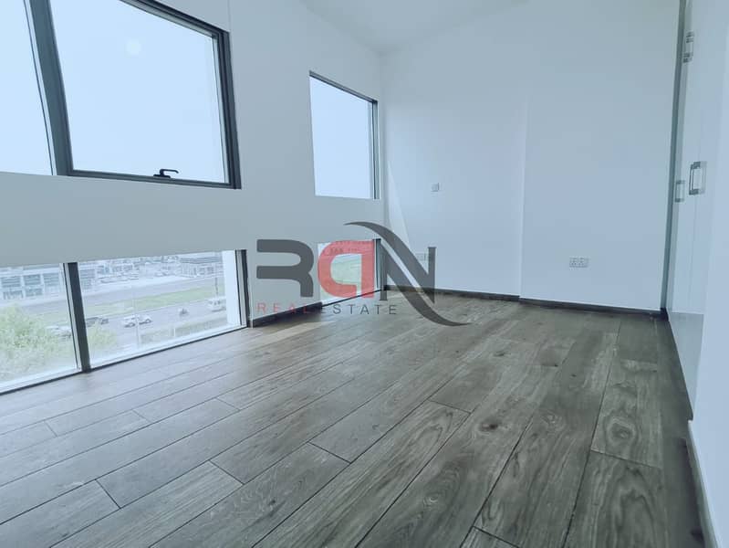 Iconic view | 2 Bedroom Apartment with Storeroom Plus Basement Parking Iconic view | 2 Bedroom Apartment with Storeroom Plus Basement Parking
