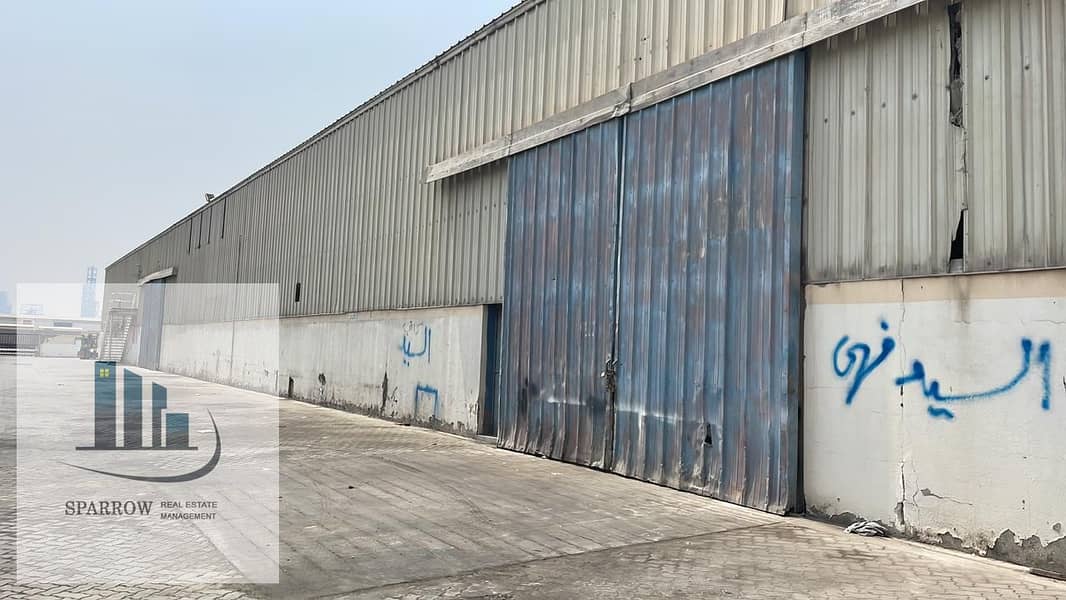 Large Sized Direct Access Warehouse Unit For Rent
