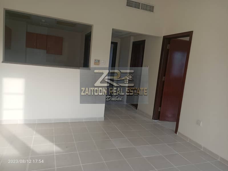 شقة في المدينة العالمية 1 غرفة 36500 درهم - 7807804 شقة في المدينة العالمية 1 غرفة 36500 درهم - 7807804