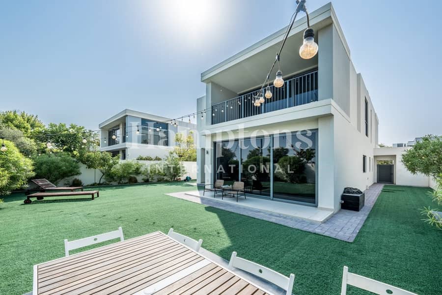 Exclusive 3- Bedroom Villa, Vacating Soon Exclusive 3- Bedroom Villa, Vacating Soon