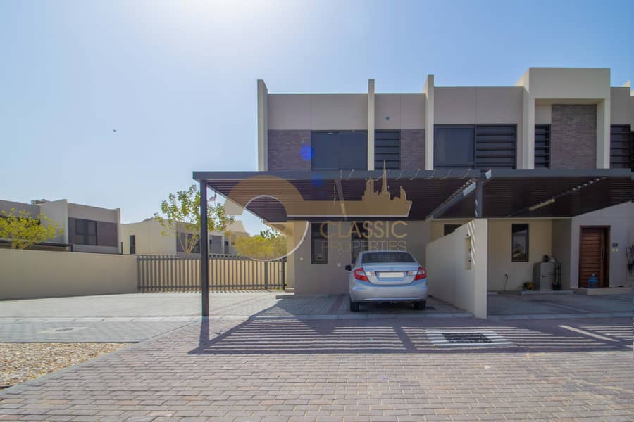 Big Plot| Proper Corner| Single Row| Pool facing Big Plot| Proper Corner| Single Row| Pool facing