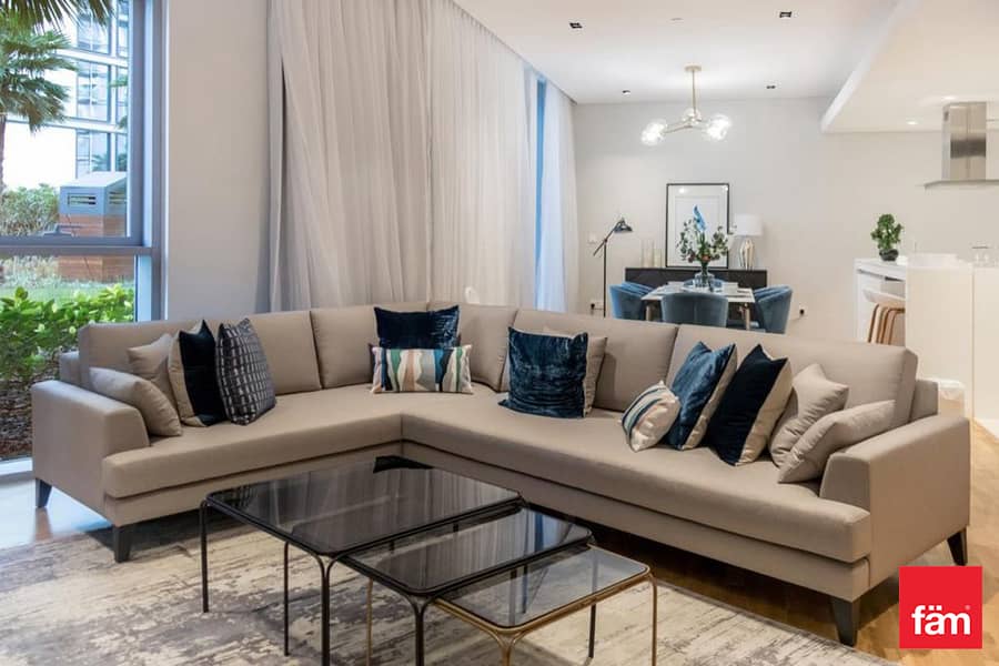Upgraded Furnished 1BR l Vacant l Low Floor Upgraded Furnished 1BR l Vacant l Low Floor