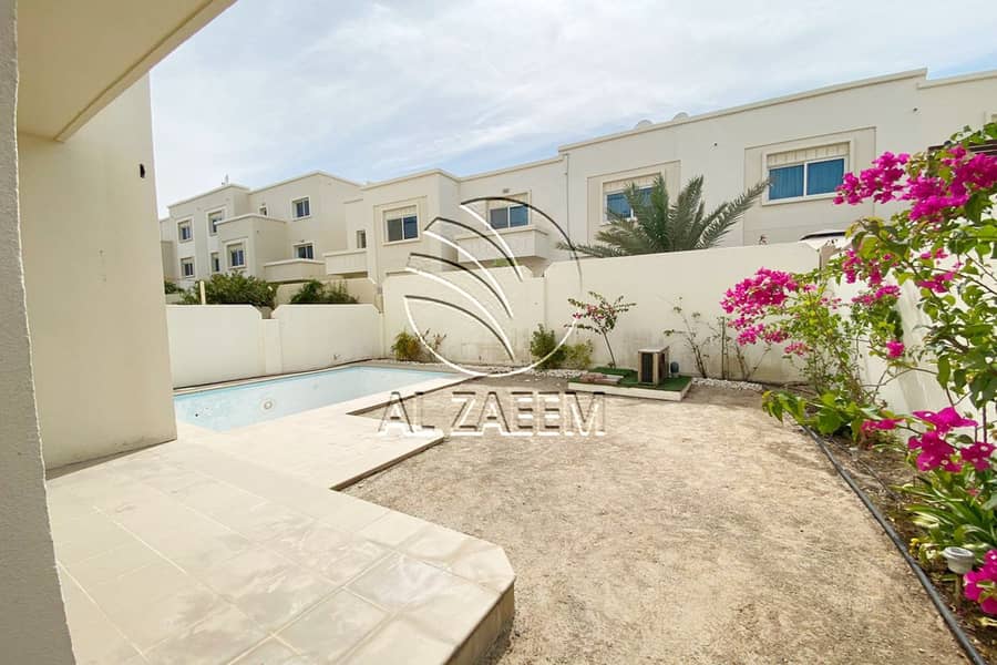 ⚡Price Drop! Vacant | Double Row and with Pool⚡ ⚡Price Drop! Vacant | Double Row and with Pool⚡