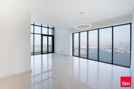 3 Bedroom Apartment for Sale in Dubai Maritime City, Dubai - A luxury apartment with double height ceilings