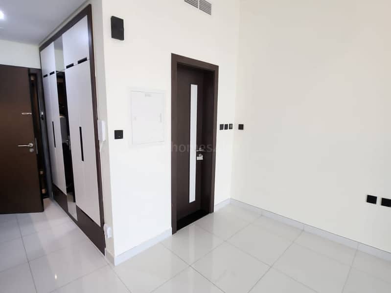 Phenomenal Urban Brand New Studio Apartment Phenomenal Urban Brand New Studio Apartment