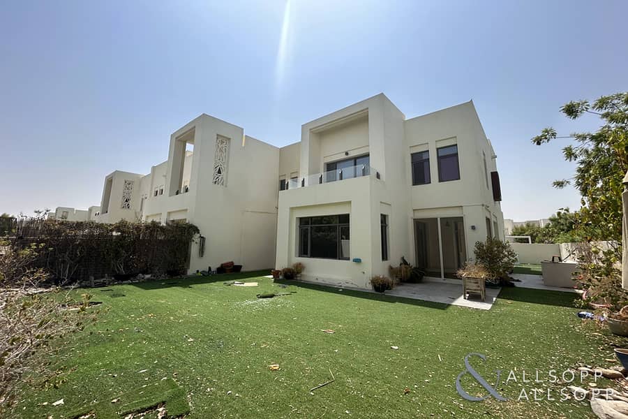 Type F | Backing Pool & Park | Corner Plot Type F | Backing Pool & Park | Corner Plot