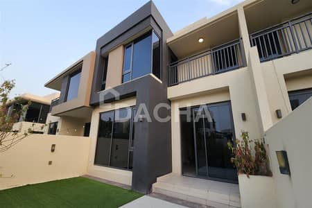 4 Bedroom Villa for Rent in Dubai Hills Estate, Dubai - Middle unit / Vacant / View on park