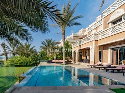 5 Bedroom Villa for Sale in Palm Jumeirah, Dubai - Turnkey Property | Sea View | Furnished - Upgraded