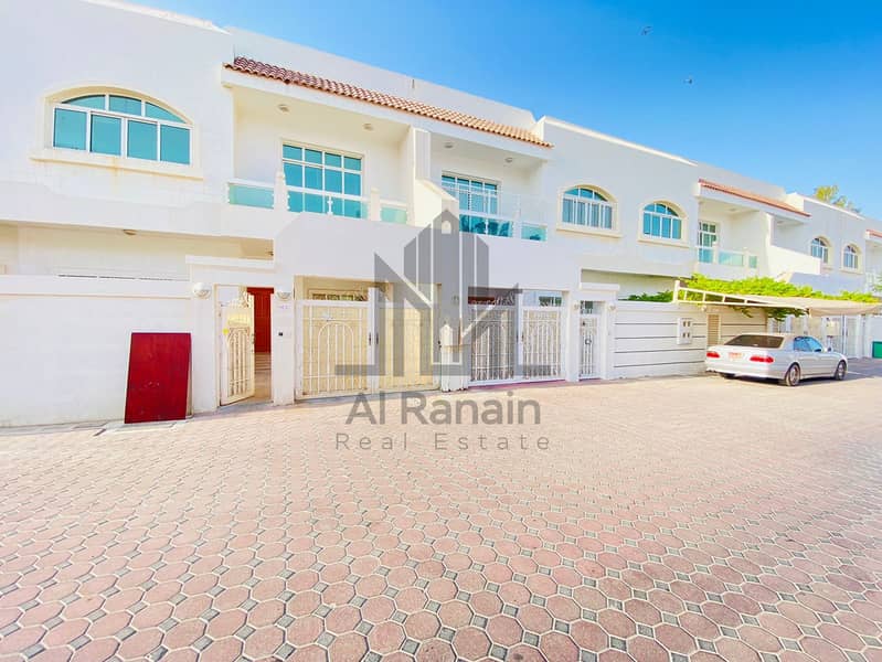 Well-Maintained 5 BEDROOM Villa, With Balcony