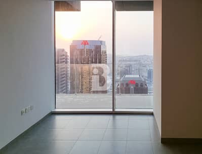 شقة 1 غرفة نوم للايجار في شارع الشيخ زايد، دبي - شقة في برج المتاهة،شارع الشيخ زايد 1 غرفة 130000 درهم - 7954588