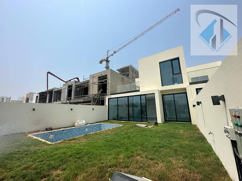 فيلا خلابة للبيع بإطلالات ساحرة على ملعب الجولف في عجمان فيلا خلابة للبيع بإطلالات ساحرة على ملعب الجولف في عجمان