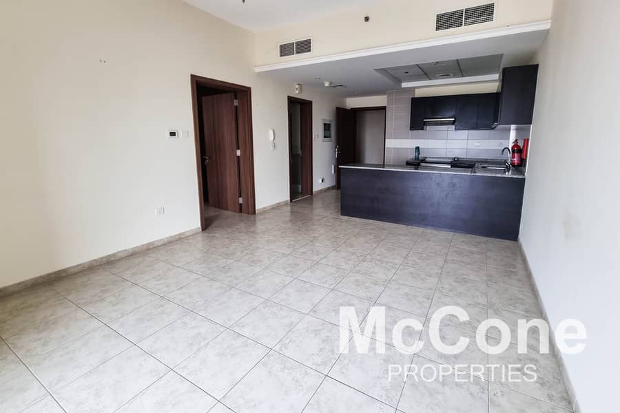 Vacant | Unfurnished | Beautiful View Vacant | Unfurnished | Beautiful View