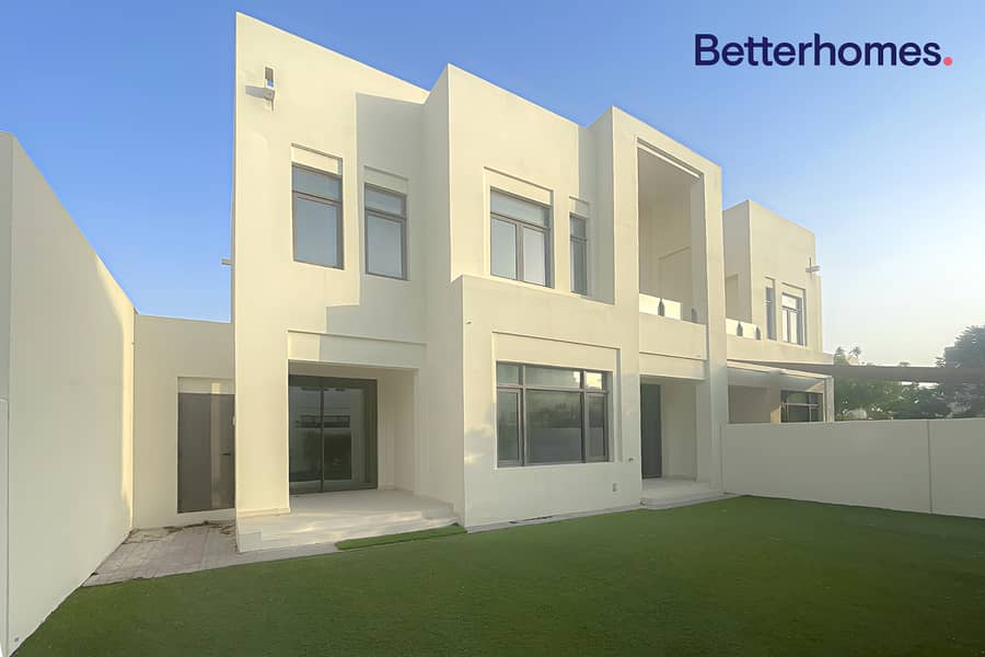 Huge 4 Beds Villa | Type E | Vacant | Spacious Huge 4 Beds Villa | Type E | Vacant | Spacious