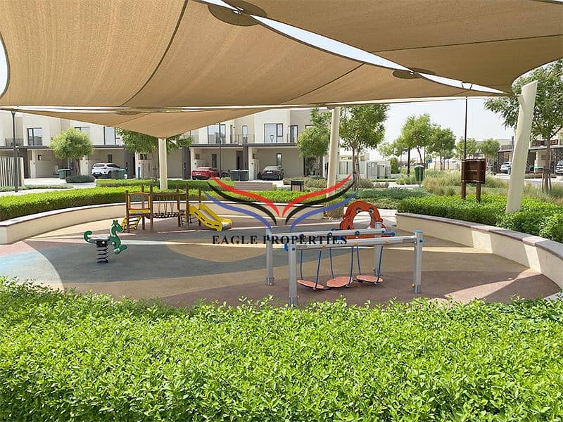 27 kids play area. jpg