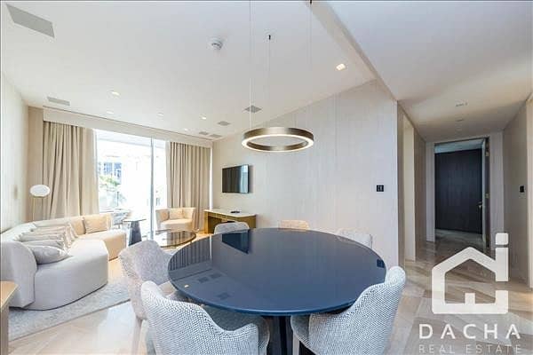 Luxurious Large 2 Bed/ Sea & Marina View