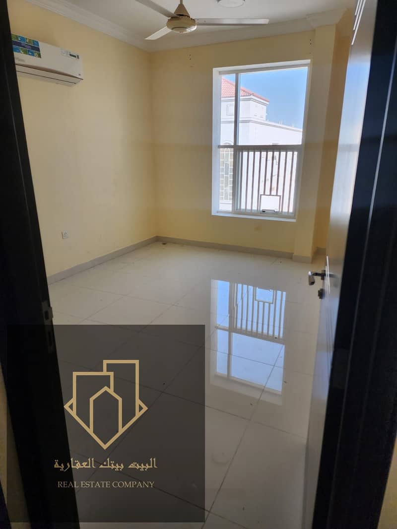 For annual rent, a room and a hall, large, clean and family spaces, the first inhabitant with a free month on Sheikh Ammar Road, take the opportunity