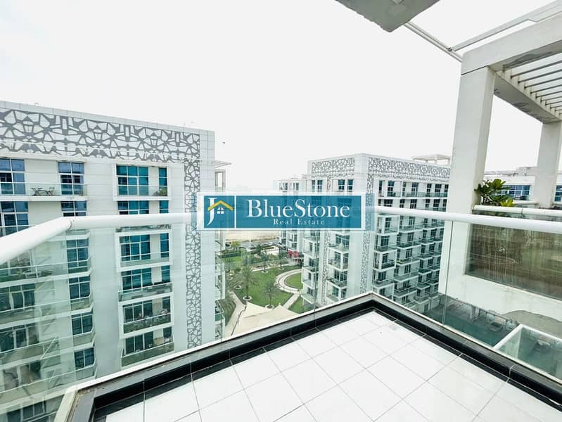 Studio equipped kitchen with parking - tenanted Studio equipped kitchen with parking - tenanted
