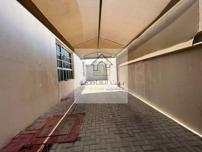 8 Bedroom Villa for Rent in Al Khalidiyah, Abu Dhabi - eb9892b4-245d-40bf-adac-4566175bb241. jpg