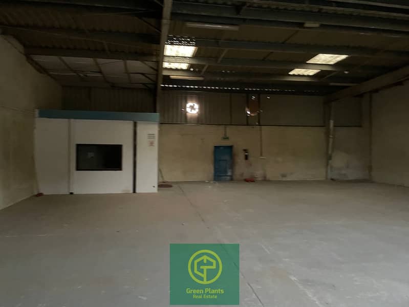 Al Quoz 2,500 Sq Ft warehouse for lease on a monthly rent