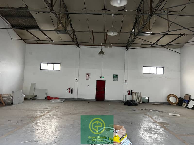 Al Barsha - Umm Suqeim 2,400 Sq. Ft warehouse in a prime location