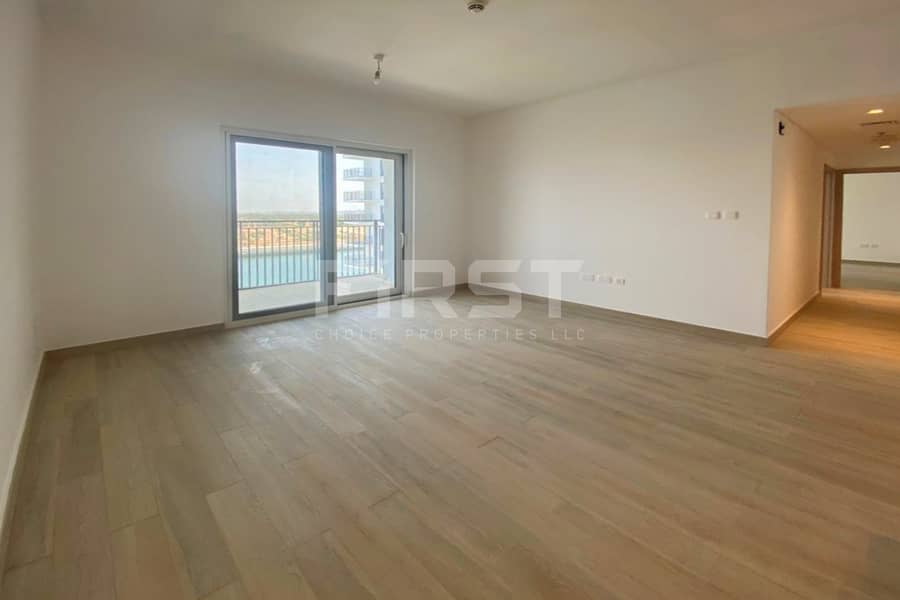 5 Internal Photos of 2 Bedroom Partment in Water s Edge Yas Island Abu Dhabi UAE (4). jpg