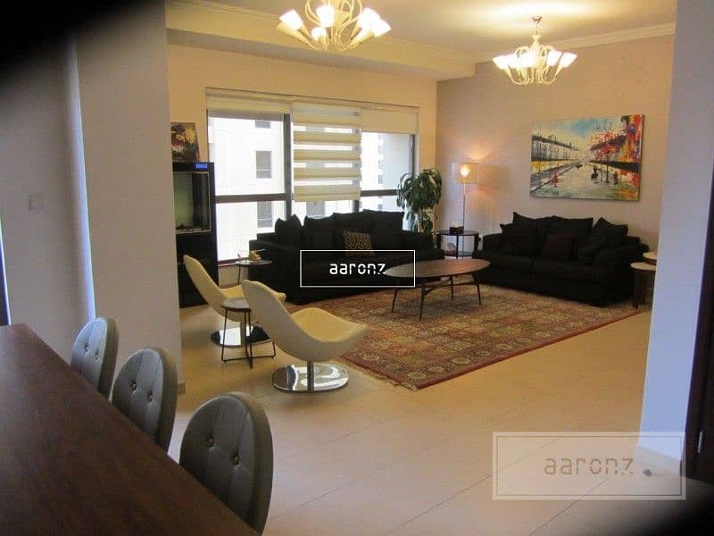 Partial Lake & City View || Mid Floor Partial Lake & City View || Mid Floor