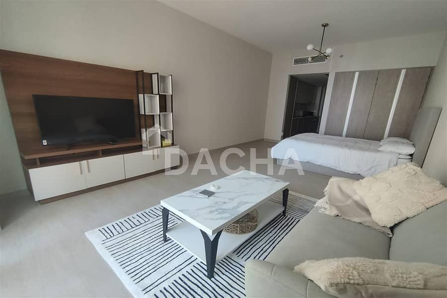 Fully Furnished / Balcony / Sea Views Fully Furnished / Balcony / Sea Views