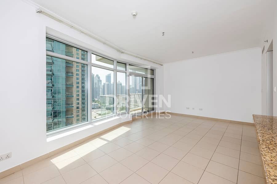 Close To Dubai Mall | Big Apt w/ Balcony