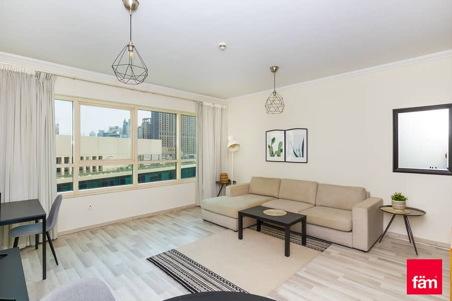 Prime Location | Fully Furnished | Vacant Prime Location | Fully Furnished | Vacant