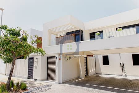 5 Bedroom Villa for Sale in Yas Island, Abu Dhabi - KEV_1361. jpg