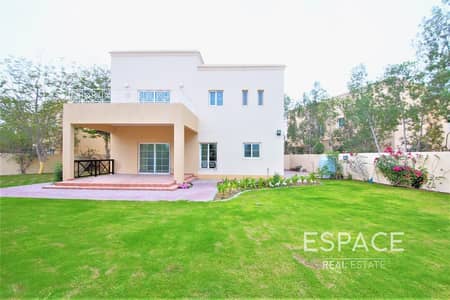 4 Bedroom Villa for Sale in The Lakes, Dubai - Exclusive | Upgraded | Superb Location