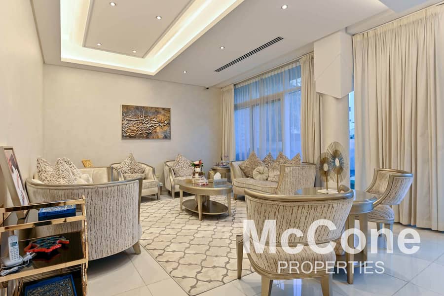 Upgraded | Corner Villa | Prime Location Upgraded | Corner Villa | Prime Location