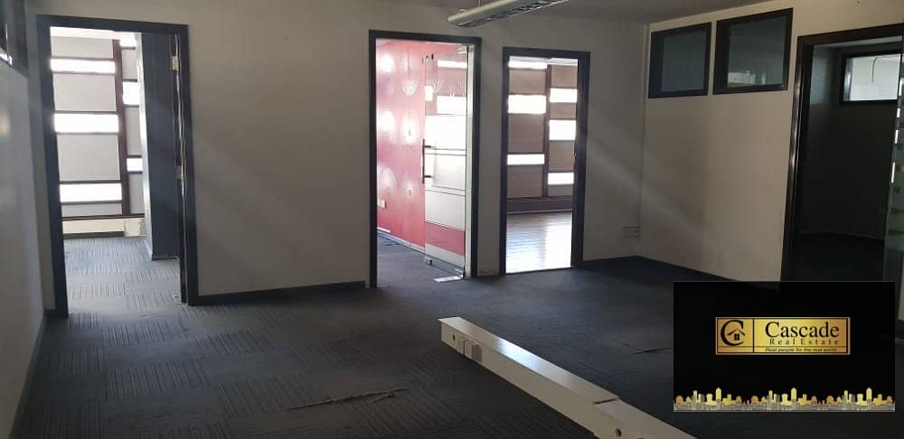 Deira : Maktoum Street - 2700sqft fitted office space with C a/c and parking  inwell maintain bldg  available for rent .