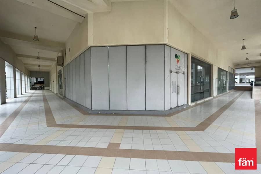 محل تجاري في بارك سنترال،الخليج التجاري 3063000 درهم - 7974839 محل تجاري في بارك سنترال،الخليج التجاري 3063000 درهم - 7974839