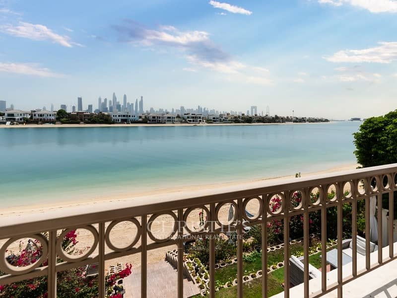 5-Bedroom Beachfront Villa on the Palm Jumeirah 5-Bedroom Beachfront Villa on the Palm Jumeirah