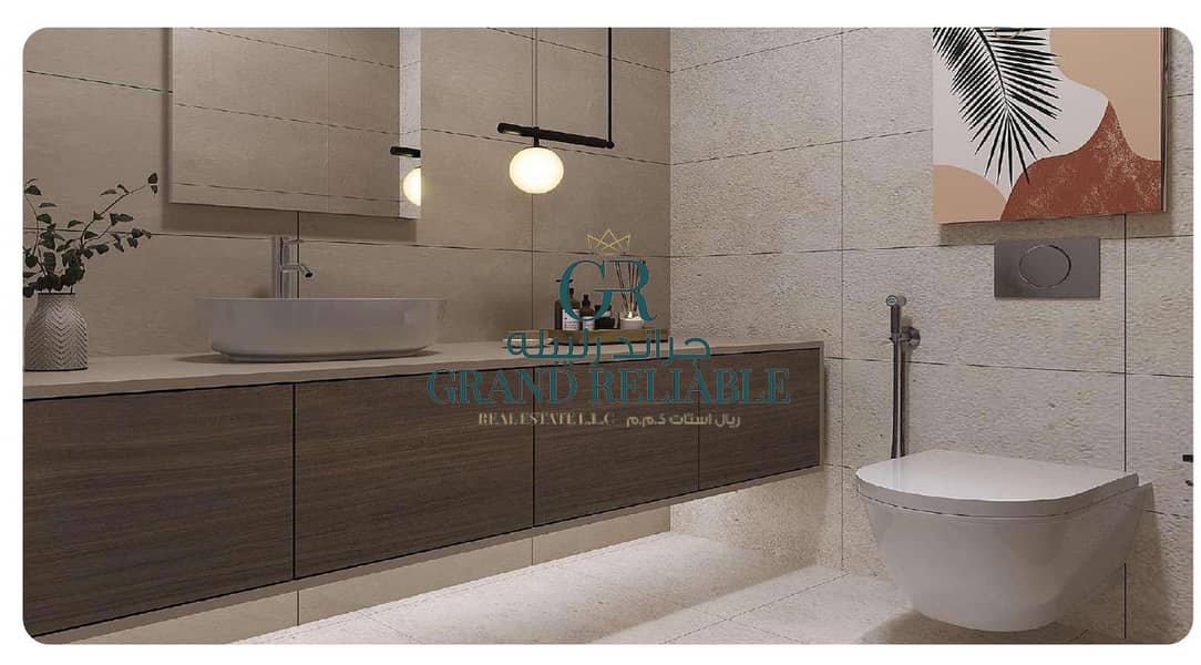 3 Toilet. jpg